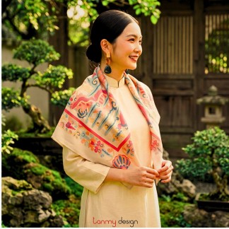 Khăn lụa vuông Lưỡng long hí châu kem 90x90 cm